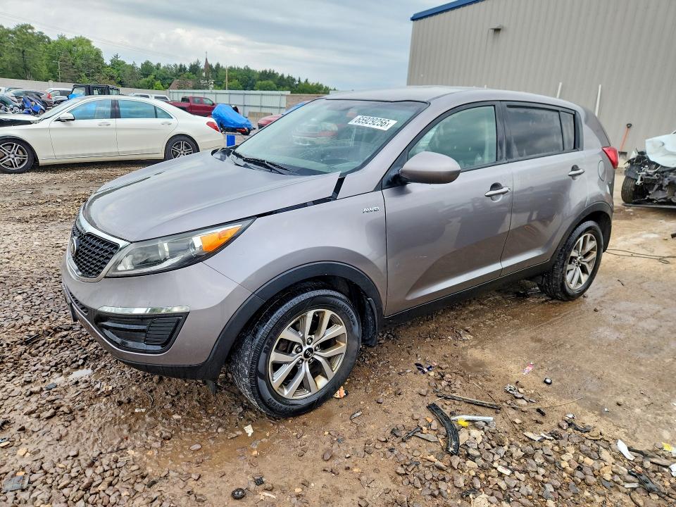 KIA SPORTAGE 2015 with VIN KNDPBCAC6F7692784 - Photo from auction