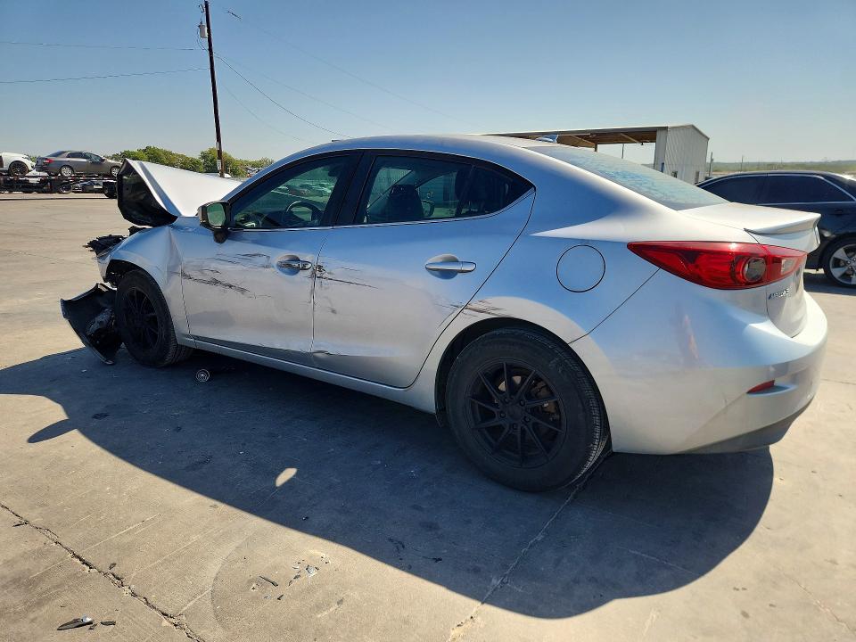 Foto 2 de la subasta – 2018 MAZDA 3 con VIN 3MZBN1V3XJM175077