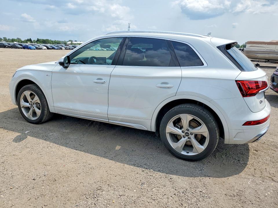 Photo 2 from auction – 2021 AUDI Q5 with VIN WA1FAAFY1M2106844