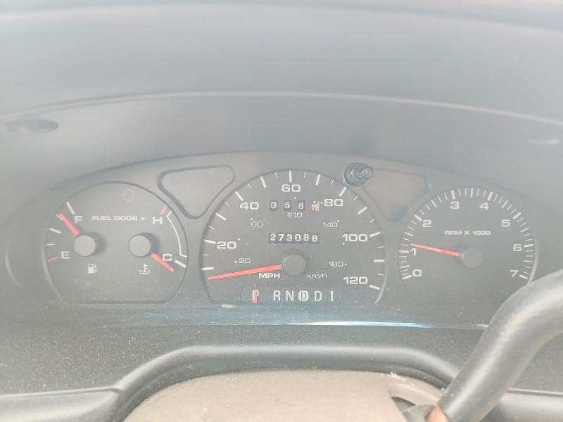 Photo 9 from auction – 2002 FORD TAURUS with VIN 1FAFP53U62G281173