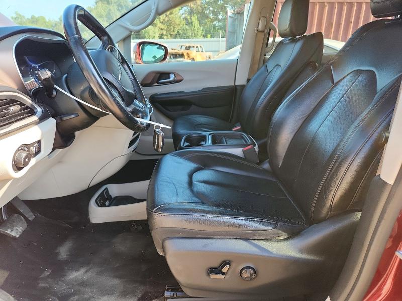 Фото 7 с аукциона – 2018 CHRYSLER PACIFICA с VIN 2C4RC1BG0JR294523
