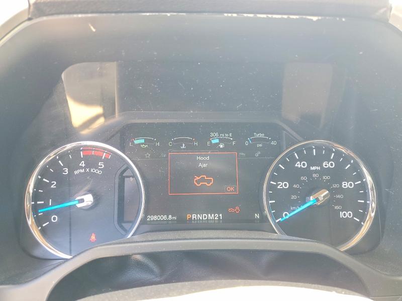 Photo 9 from auction – 2017 FORD F350 with VIN 1FT8W3BTXHEB28612