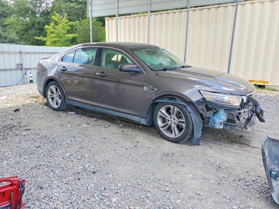 Foto 4 de la subasta – 2015 FORD TAURUS con VIN 1FAHP2E83FG141224