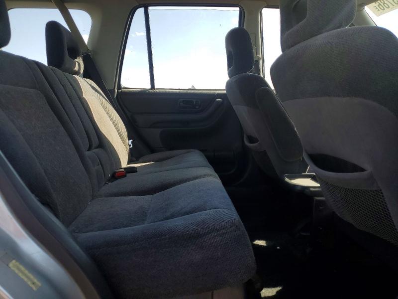 Photo 11 from auction – 2000 HONDA CR-V with VIN JHLRD1848YC046035