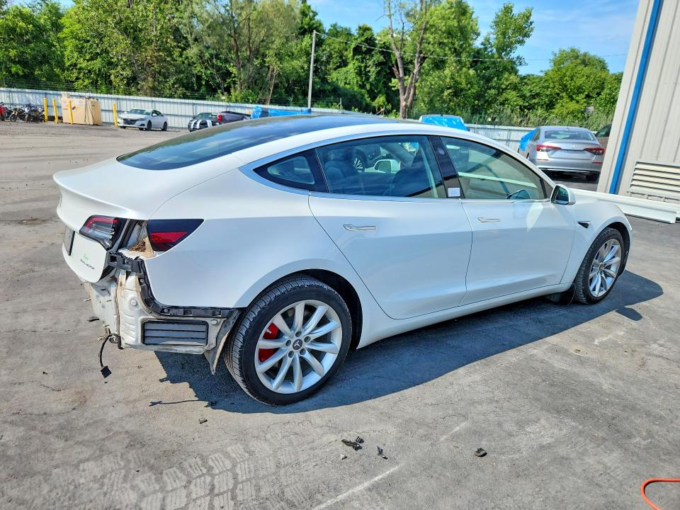 Photo 3 from auction – 2020 TESLA MODEL 3 with VIN 5YJ3E1EB4LF618233