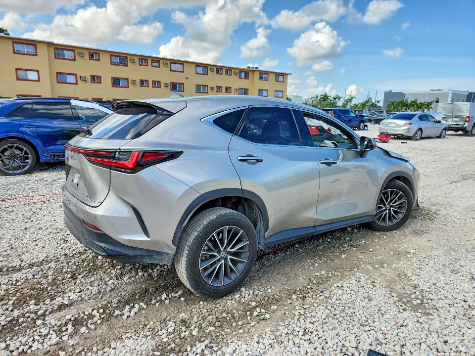 Photo 3 from auction – 2025 LEXUS NX with VIN 2T2GDCAZ5SC025644