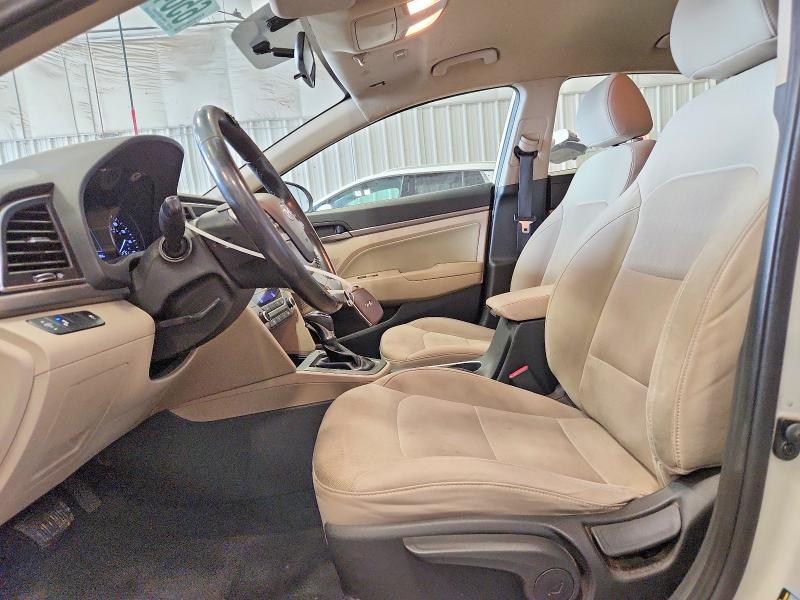 Photo 7 from auction – 2017 HYUNDAI ELANTRA with VIN 5NPD84LF6HH015621