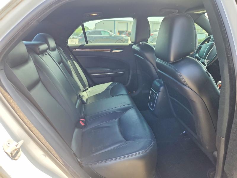 Photo 10 from auction – 2013 CHRYSLER 300 with VIN 2C3CCAAG5DH544702