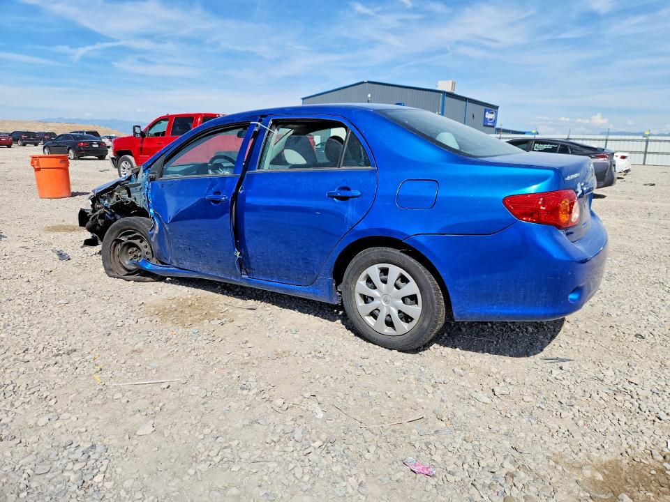 Снимка 2 от търг – 2010 TOYOTA COROLLA с VIN 1NXBU4EEXAZ281805