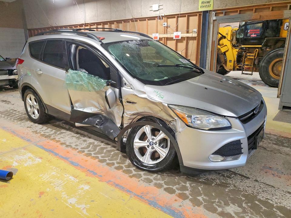 Photo 4 from auction – 2016 FORD ESCAPE with VIN 1FMCU9G92GUB65587