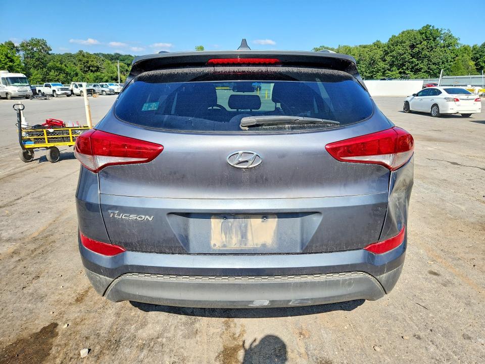 Photo 6 from auction – 2018 HYUNDAI TUCSON with VIN KM8J33A42JU620921