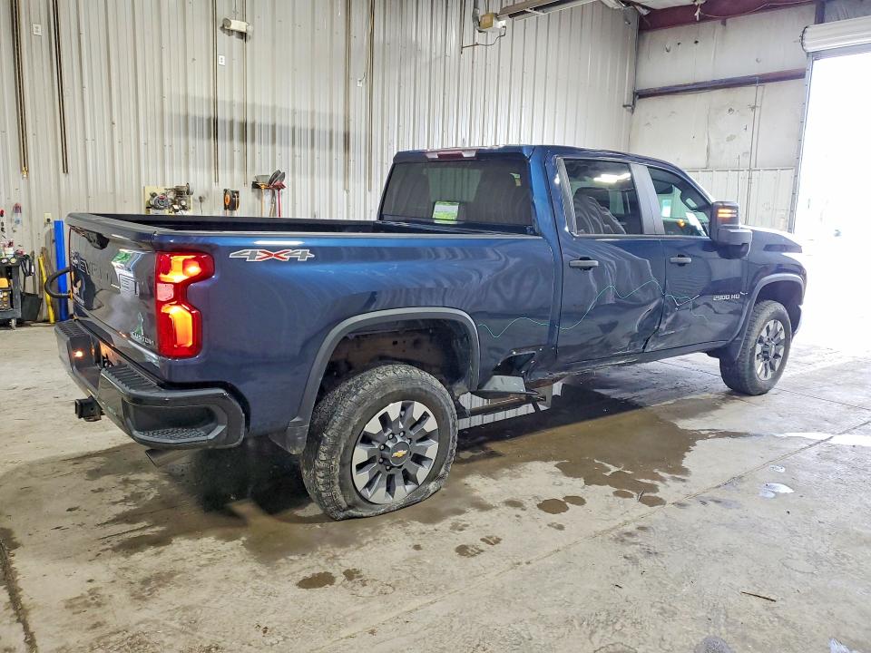 Photo 3 from auction – 2021 CHEVROLET SILVERADO with VIN 1GC4YME72MF144000