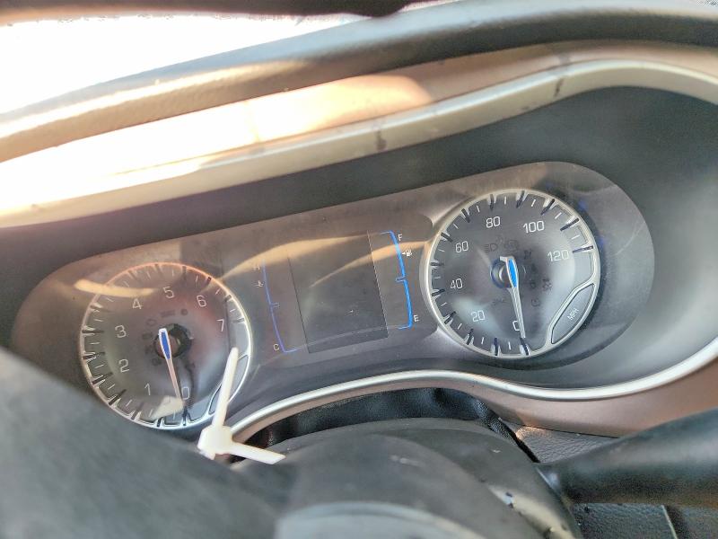 Photo 9 from auction – 2021 CHRYSLER VOYAGER with VIN 2C4RC1DG5MR532920
