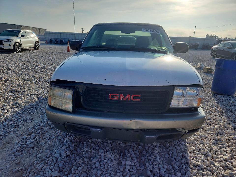 Photo 5 from auction – 2000 GMC SONOMA with VIN 1GTCS195XY8291566