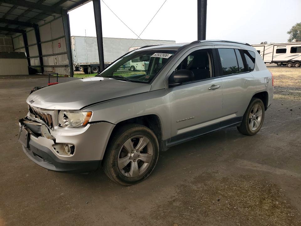 JEEP COMPASS 2013 with VIN 1C4NJDEB1DD192404 - Photo from auction