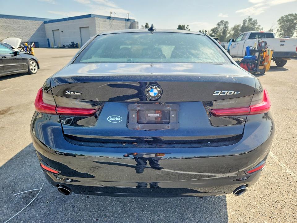 Photo 6 from auction – 2021 BMW 330XE with VIN 3MW5P9J06M8B78797