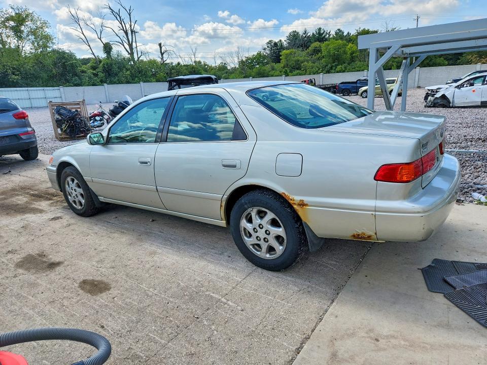 Photo 2 from auction – 2000 TOYOTA CAMRY with VIN 4T1BF22K4YU098662