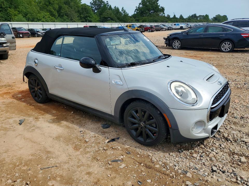 Photo 4 from auction – 2016 MINI COOPER with VIN WMWWG9C50G3C22502