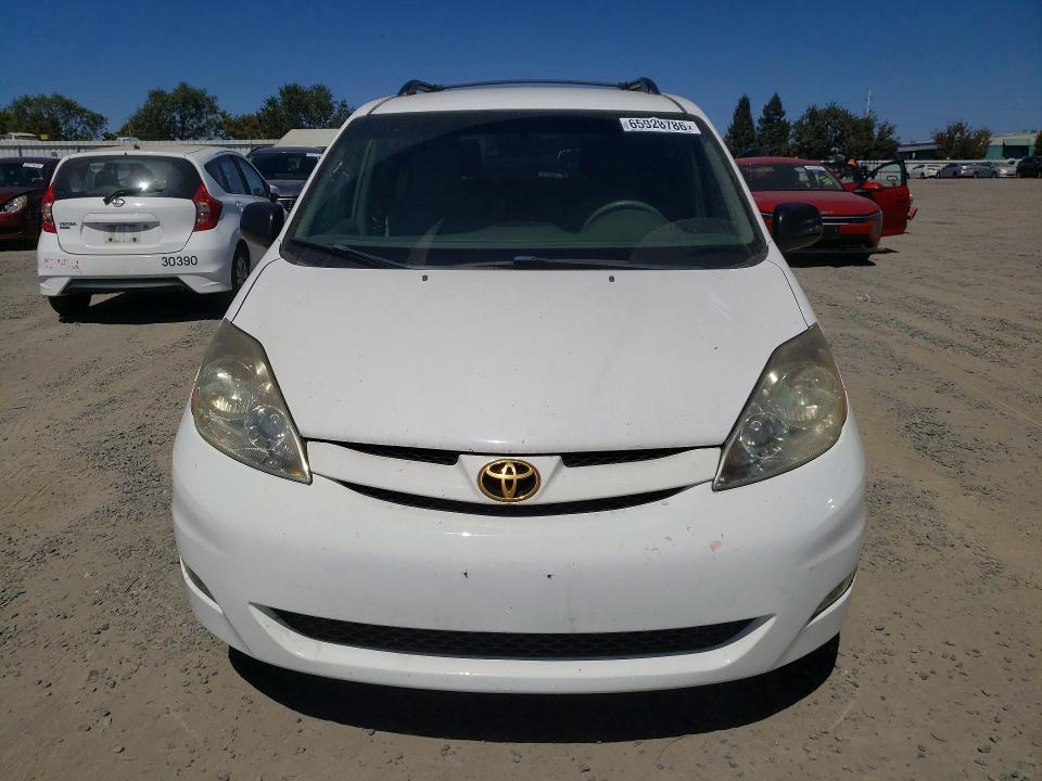 Photo 5 from auction – 2007 TOYOTA SIENNA with VIN 5TDZK23C17S011390