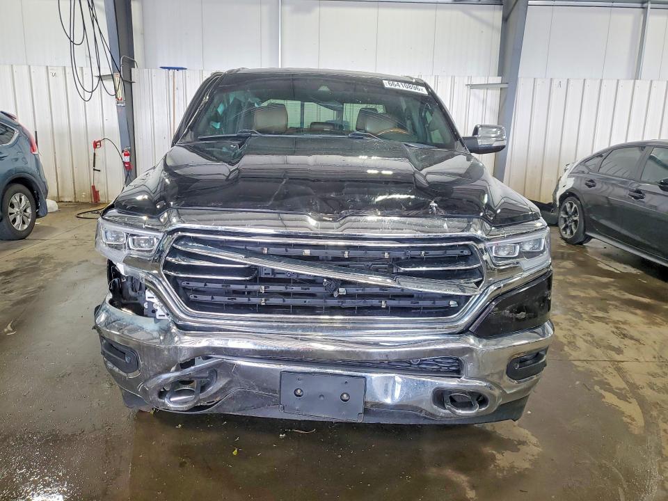 Снимка 5 от търг – 2019 RAM 1500 с VIN 1C6SRFKT3KN705073