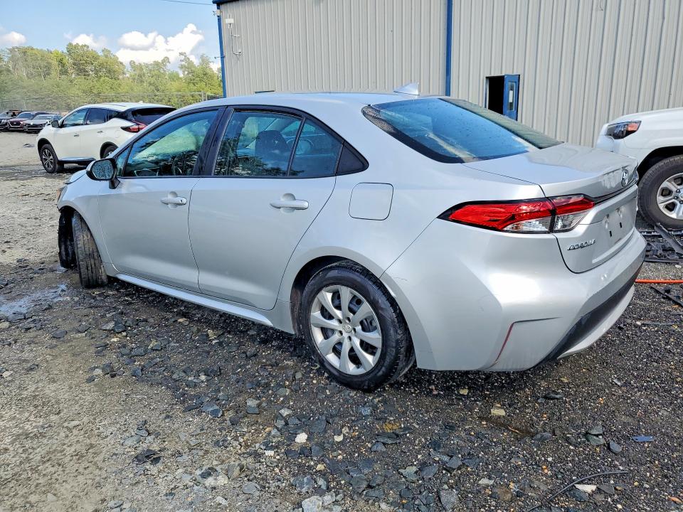 Photo 2 from auction – 2022 TOYOTA COROLLA with VIN 5YFEPMAE0NP275559