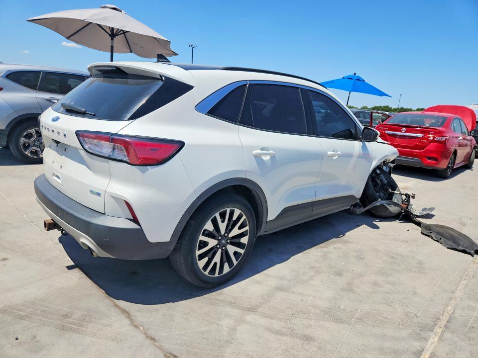 Photo 3 from auction – 2020 FORD ESCAPE with VIN 1FMCU9H93LUB36026