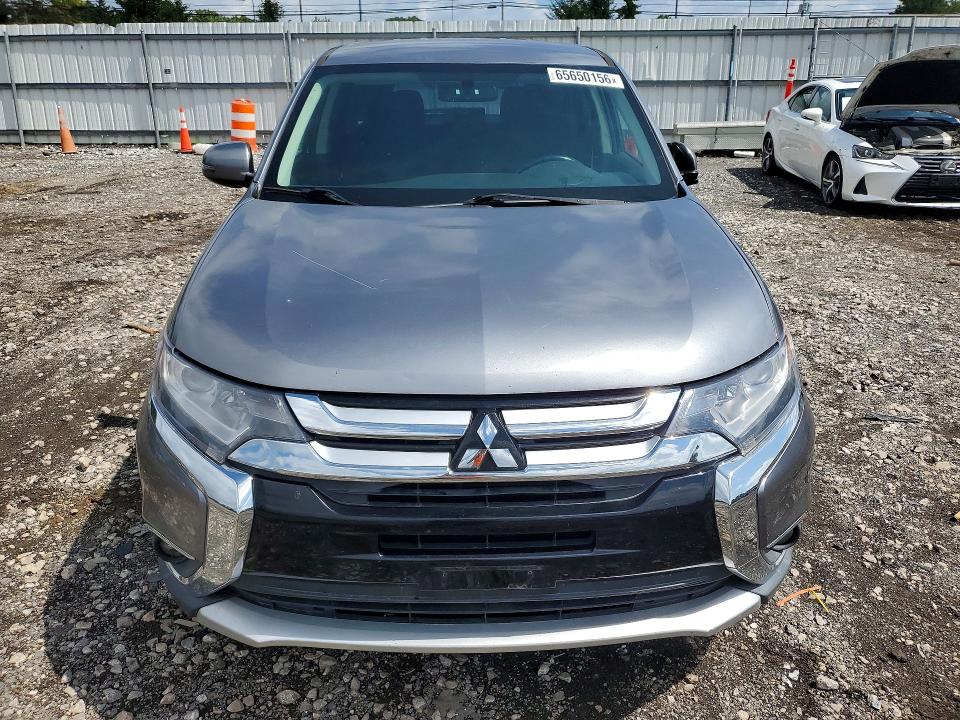 Photo 5 from auction – 2018 MITSUBISHI OUTLANDER with VIN JA4AZ3A35JZ040327