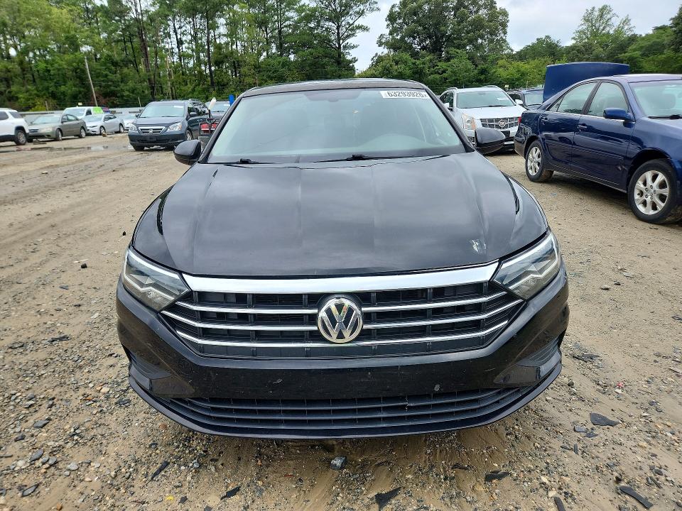Photo 5 from auction – 2019 VOLKSWAGEN JETTA with VIN 3VWC57BUXKM030627
