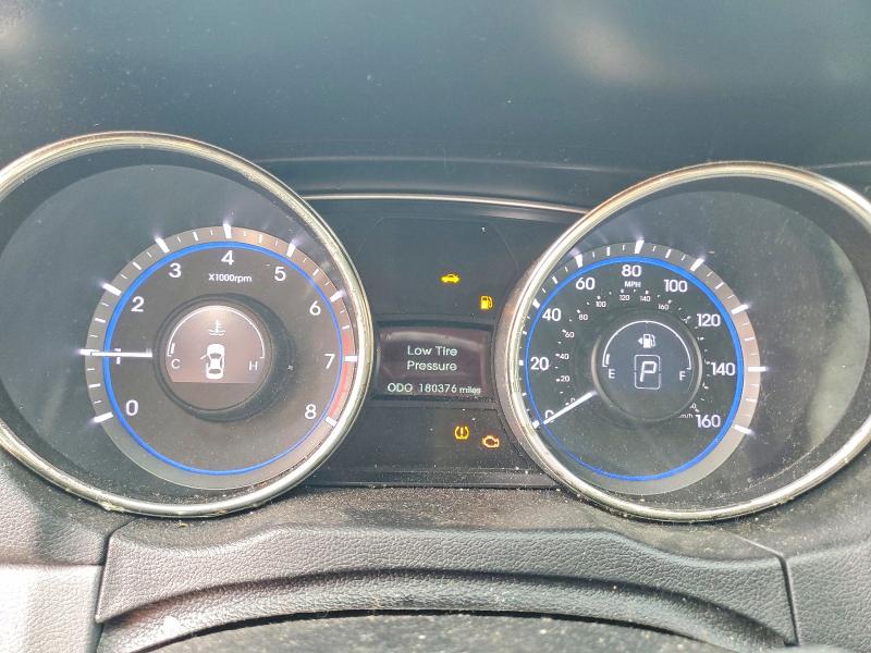Photo 9 from auction – 2011 HYUNDAI SONATA with VIN 5NPEC4AC0BH174413