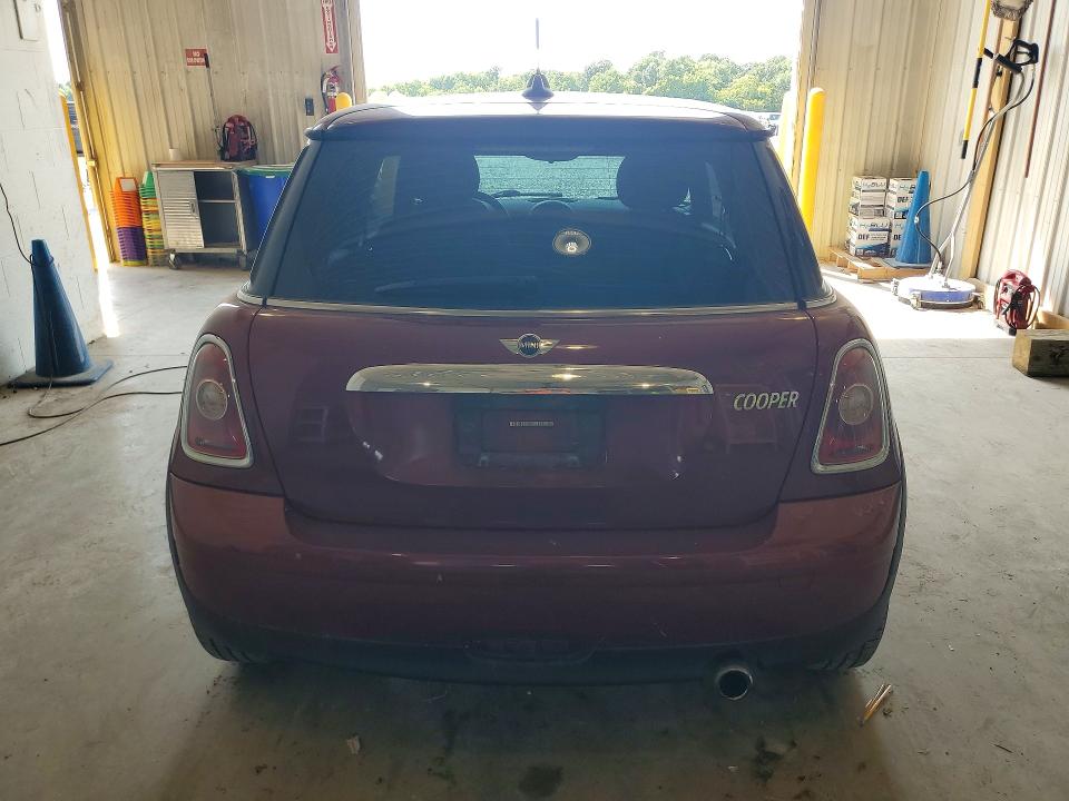 Photo 6 from auction – 2009 MINI COOPER with VIN WMWMF33559TW74212