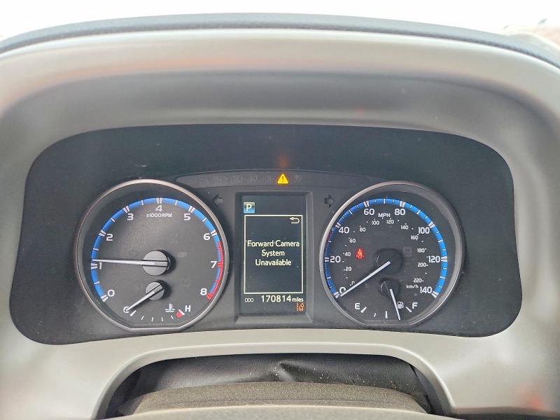 Photo 9 from auction – 2017 TOYOTA RAV4 with VIN 2T3BFREV0HW678920