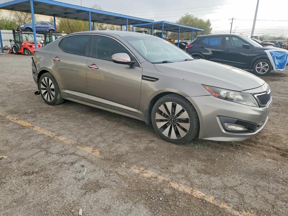 Photo 4 from auction – 2013 KIA OPTIMA with VIN 5XXGR4A63DG110155
