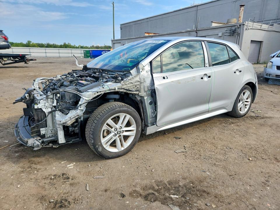 TOYOTA COROLLA HATCHBACK 2019 with VIN JTNK4RBE3K3008570 - Photo from auction