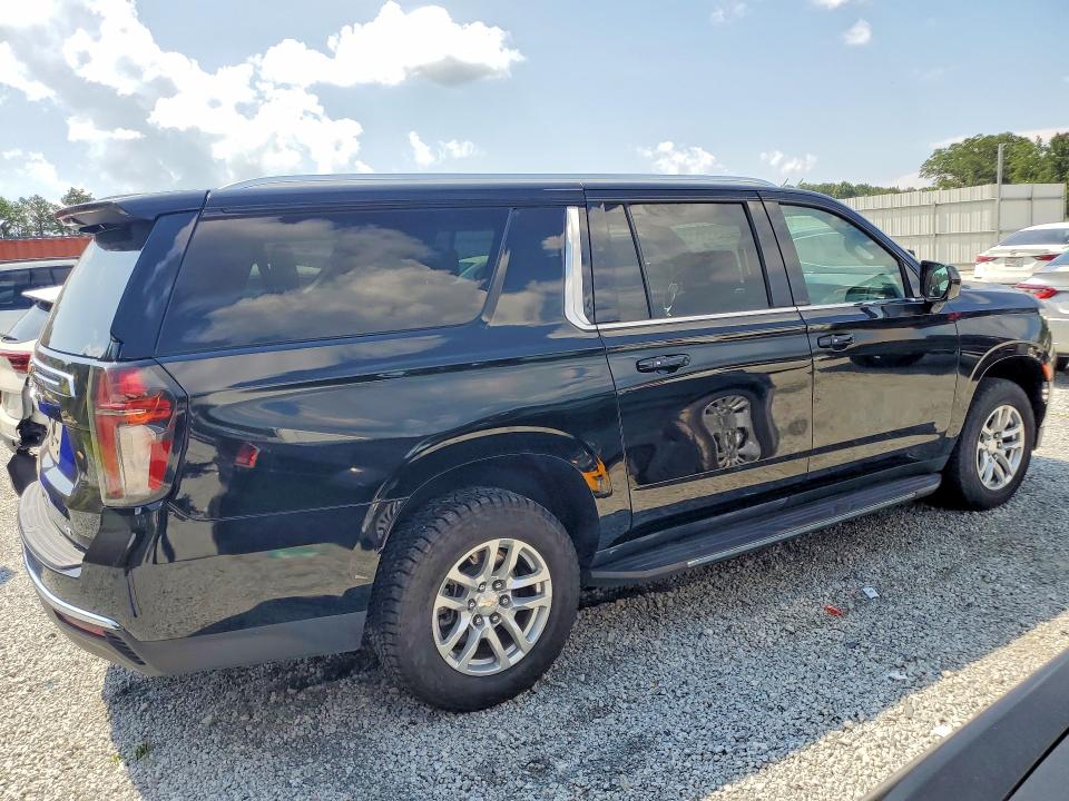 Photo 3 from auction – 2021 CHEVROLET SUBURBAN with VIN 1GNSCCKD0MR195723