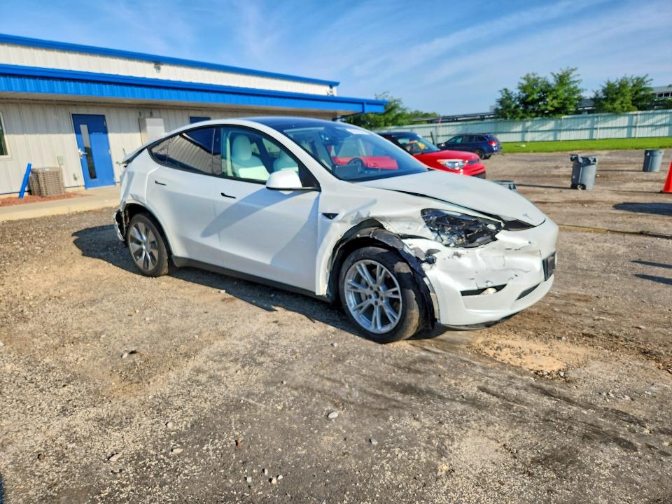 Photo 4 from auction – 2023 TESLA MODEL Y with VIN 7SAYGDEE8PF815023