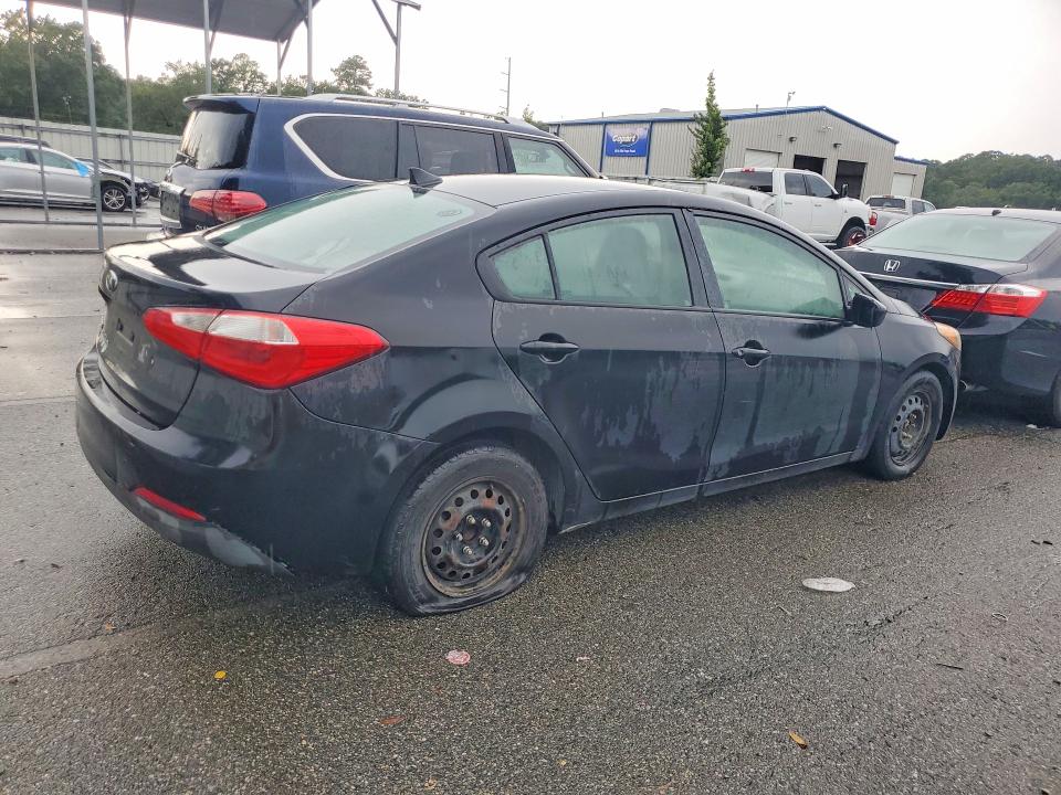 Photo 3 from auction – 2015 KIA FORTE with VIN KNAFK4A67F5378114