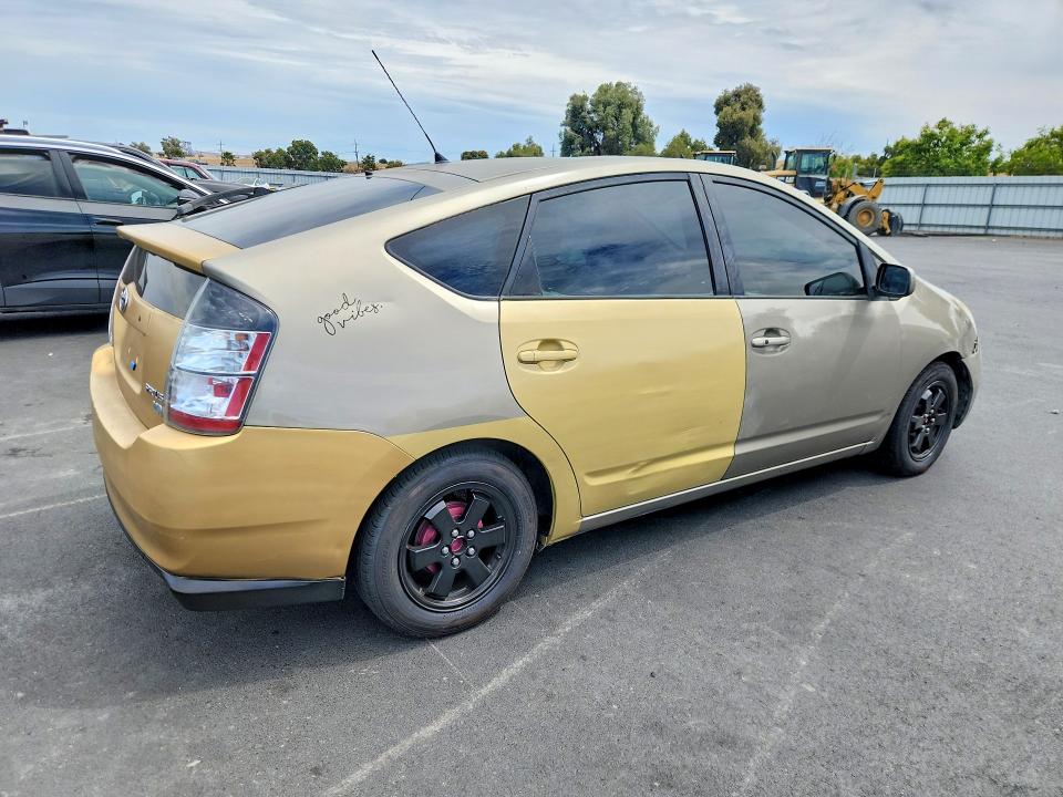 Photo 3 from auction – 2004 TOYOTA PRIUS with VIN JTDKB20U940014812