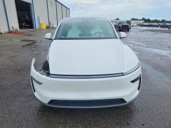 Photo 5 from auction – 2026 TESLA MODEL Y with VIN 7SAYGDEE6TA705210