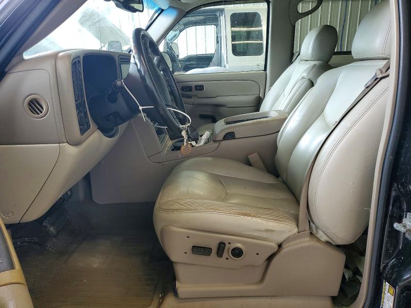 Photo 7 from auction – 2005 CHEVROLET AVALANCHE with VIN 3GNEK12Z65G217631