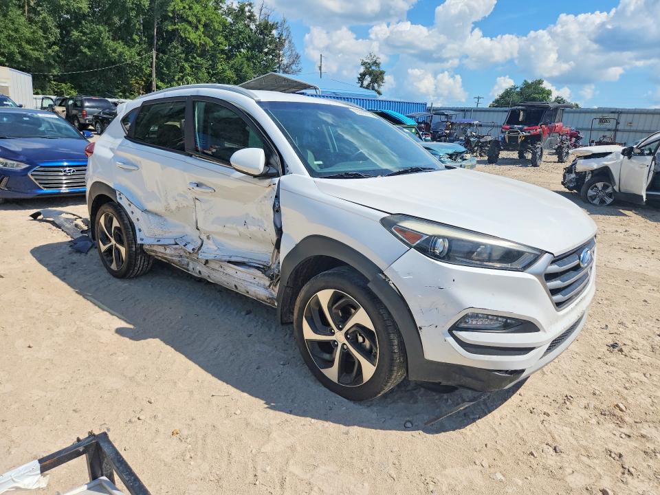 Photo 4 from auction – 2017 HYUNDAI TUCSON with VIN KM8J33A26HU339505