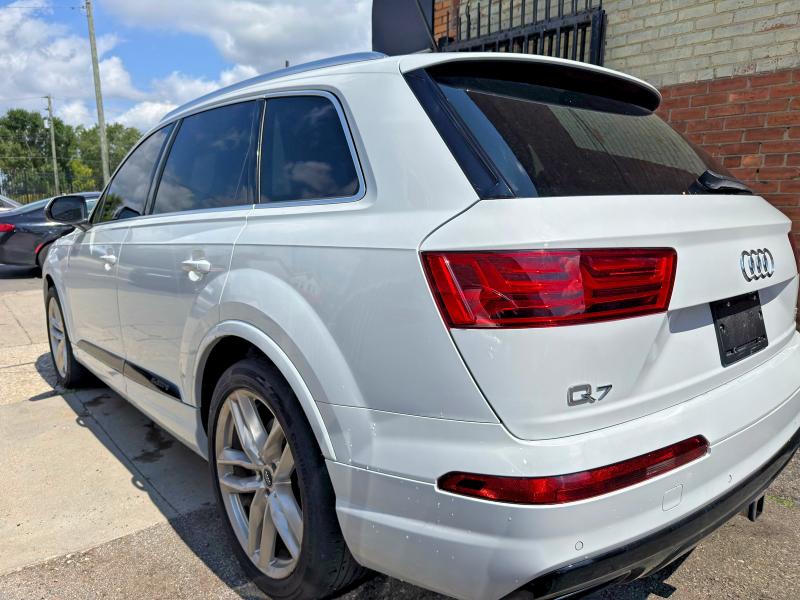 Photo 3 from auction – 2018 AUDI Q7 with VIN WA1VAAF7XJD023271