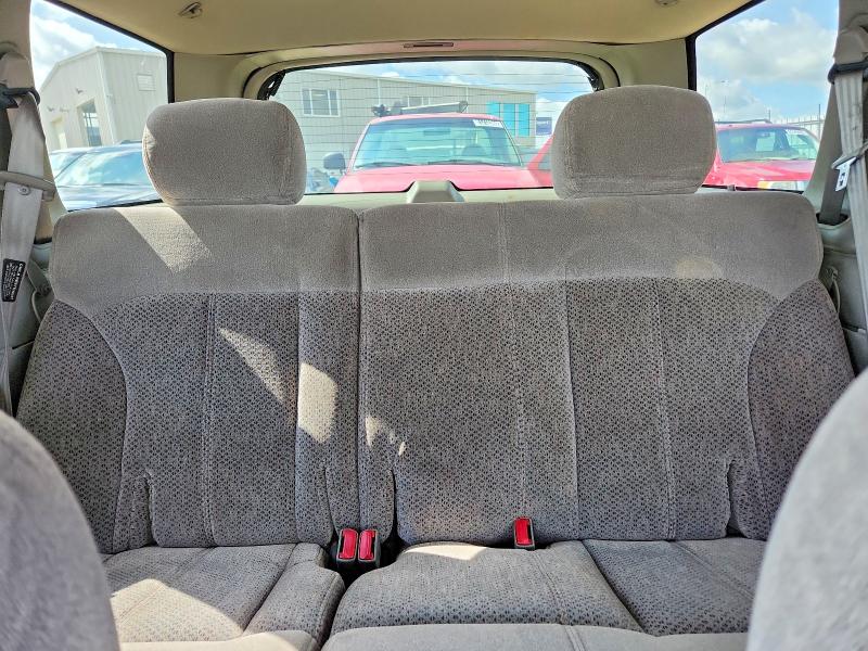 Photo 10 from auction – 2001 CHEVROLET BLAZER with VIN 1GNDT13WX12179336