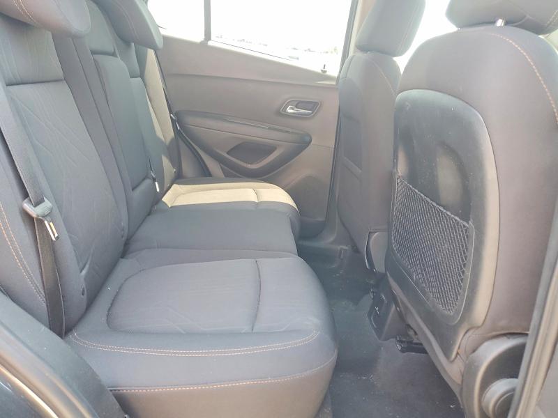 Photo 11 from auction – 2017 CHEVROLET TRAX with VIN 3GNCJLSB2HL207327