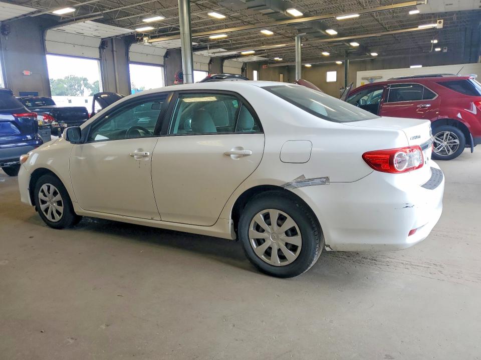 Photo 2 from auction – 2011 TOYOTA COROLLA with VIN 2T1BU4EE5BC653196