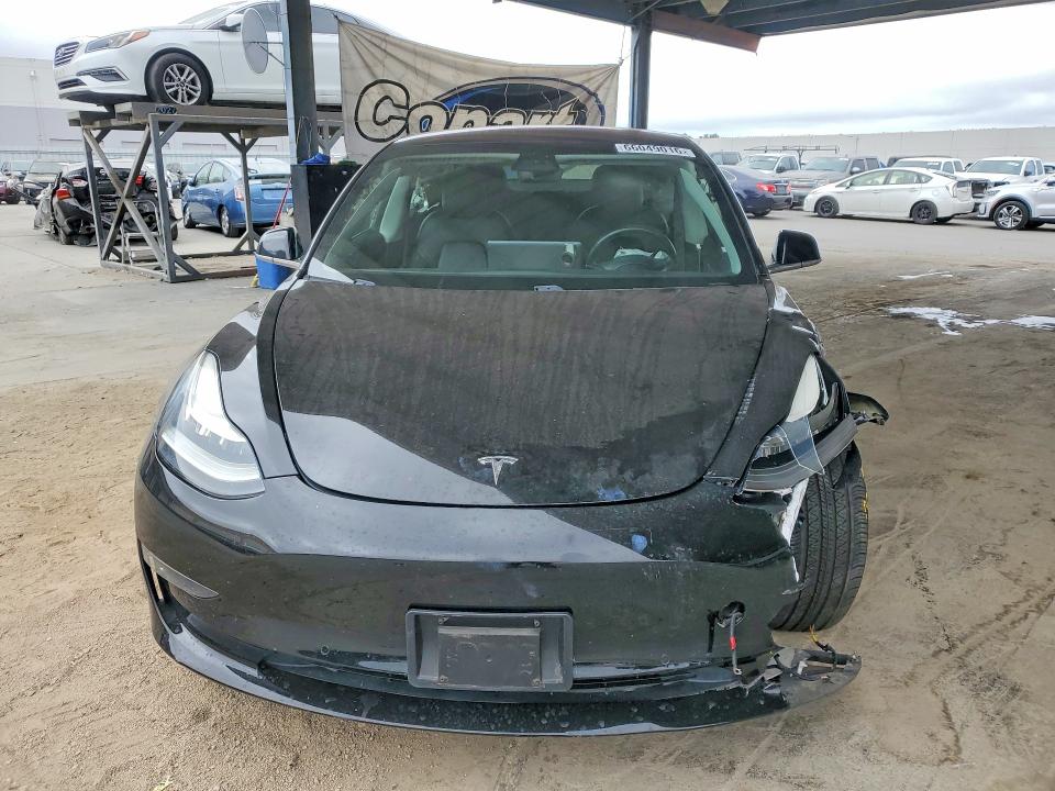 Photo 5 from auction – 2018 TESLA MODEL 3 with VIN 5YJ3E1EA4JF075857