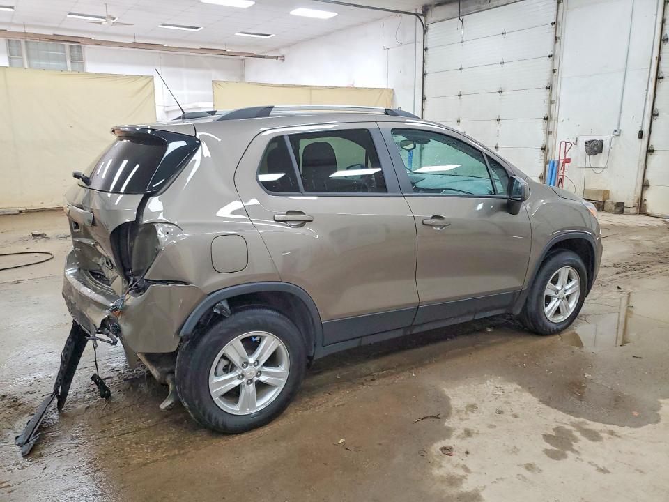 Zdjęcie 3 z aukcji – 2021 CHEVROLET TRAX z VIN KL7CJPSB2MB345457