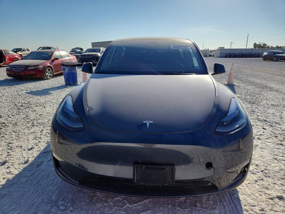Снимка 5 от търг – 2023 TESLA MODEL Y с VIN 7SAYGDEE2PA198988