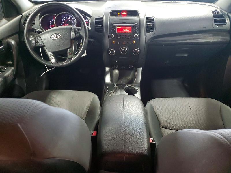 Photo 8 from auction – 2012 KIA SORENTO with VIN 5XYKTCA66CG264701