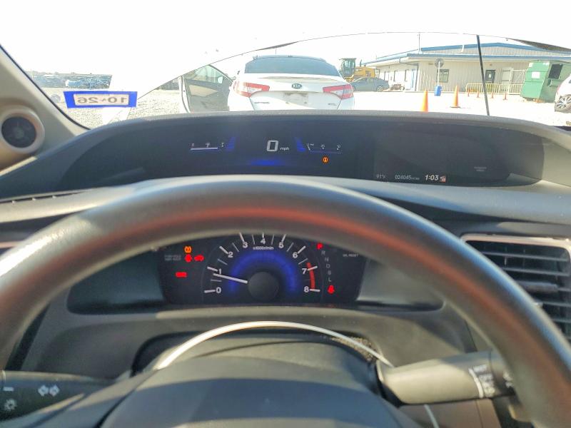 Photo 9 from auction – 2015 HONDA CIVIC with VIN 19XFB2F70FE093218