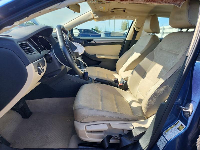 Photo 7 from auction – 2016 VOLKSWAGEN JETTA with VIN 3VWD67AJ8GM377129